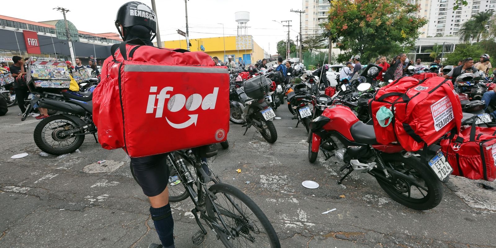 lei-do-rio-de-janeiro-obriga-aplicativos-a-dar-mochilas-a-entregadores