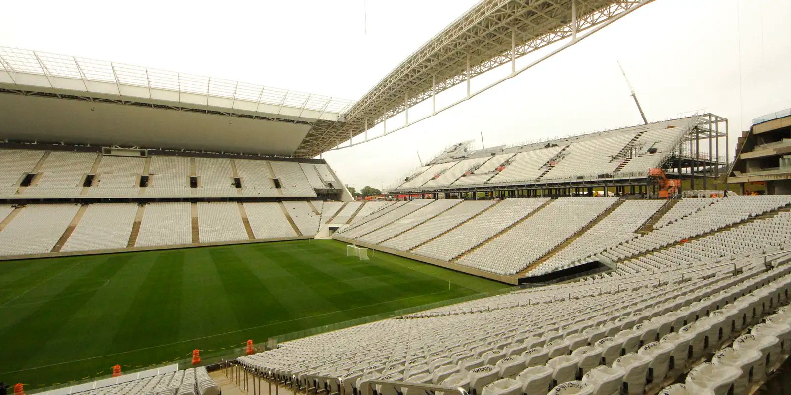 torcedor-e-morto-por-veiculo-da-pm-no-estadio-do-corinthians