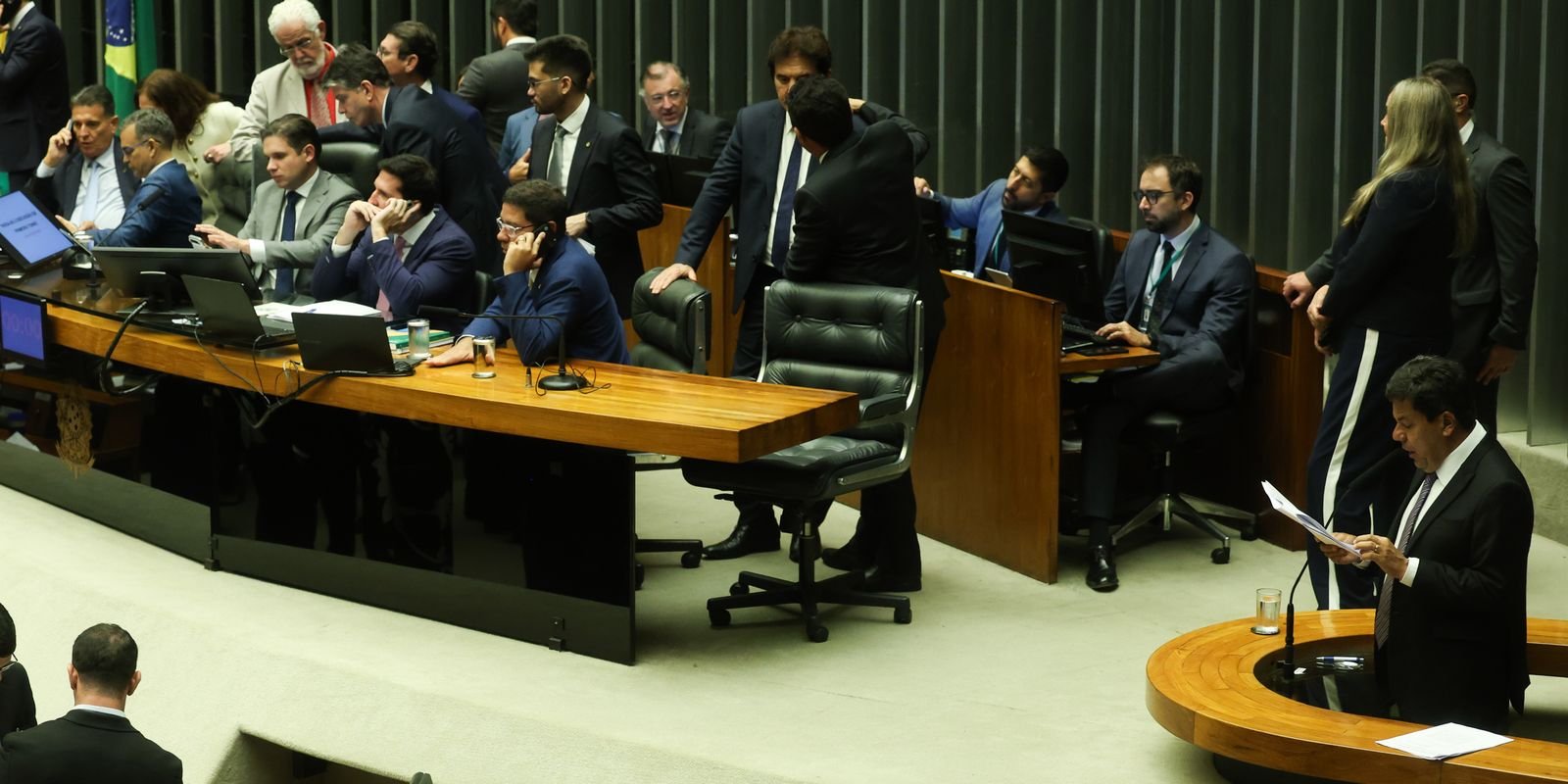 camara-aprova-em-segundo-turno-pec-da-seguranca-publica