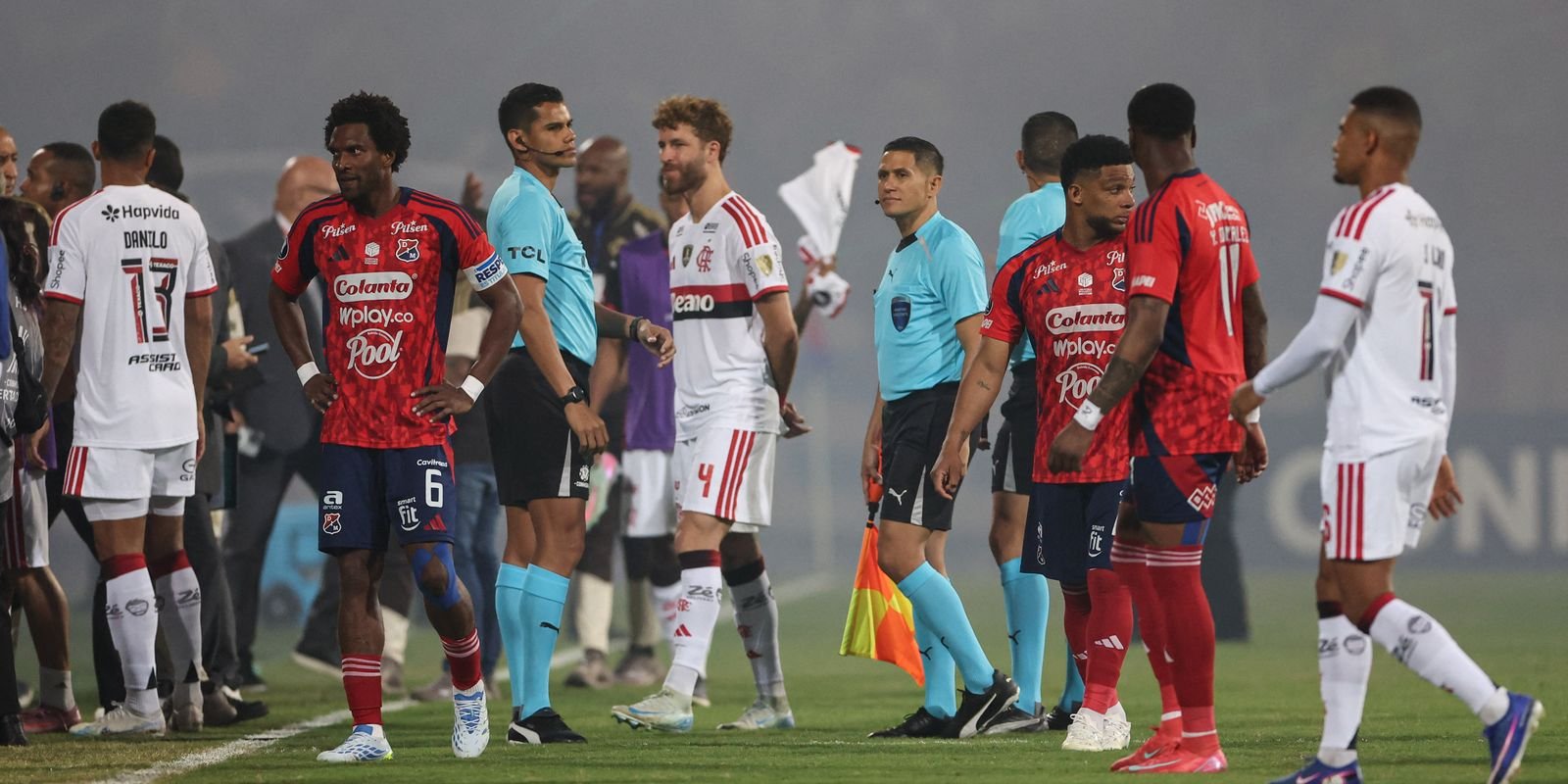 jogo-do-flamengo-na-libertadores-e-cancelado-por-atos-de-vandalismo