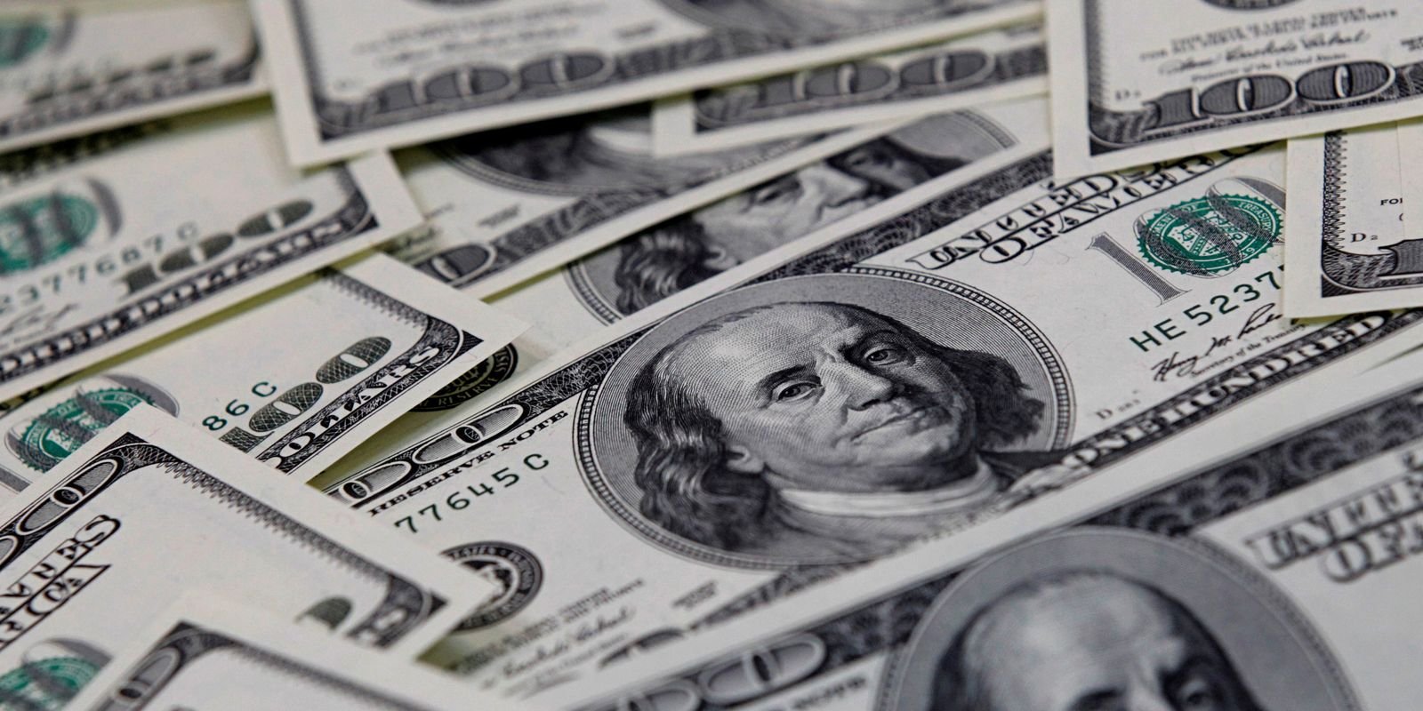 bolsa-cai-2,22%,-e-dolar-volta-a-subir-acima-de-r$-5,06