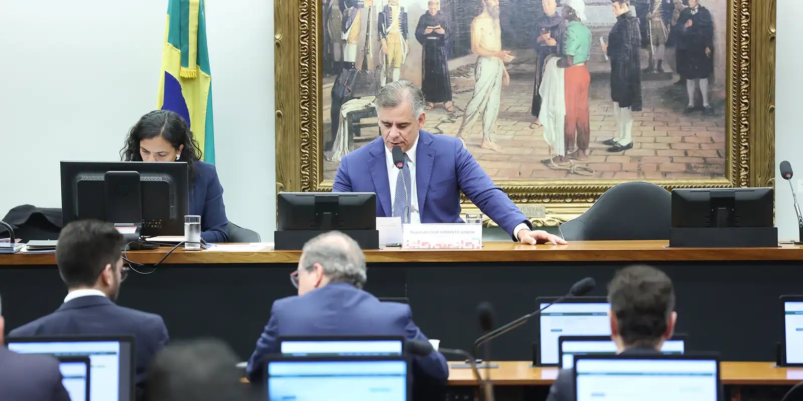 ccj-da-camara-aprova-fim-da-aposentadoria-como-punicao-para-juizes