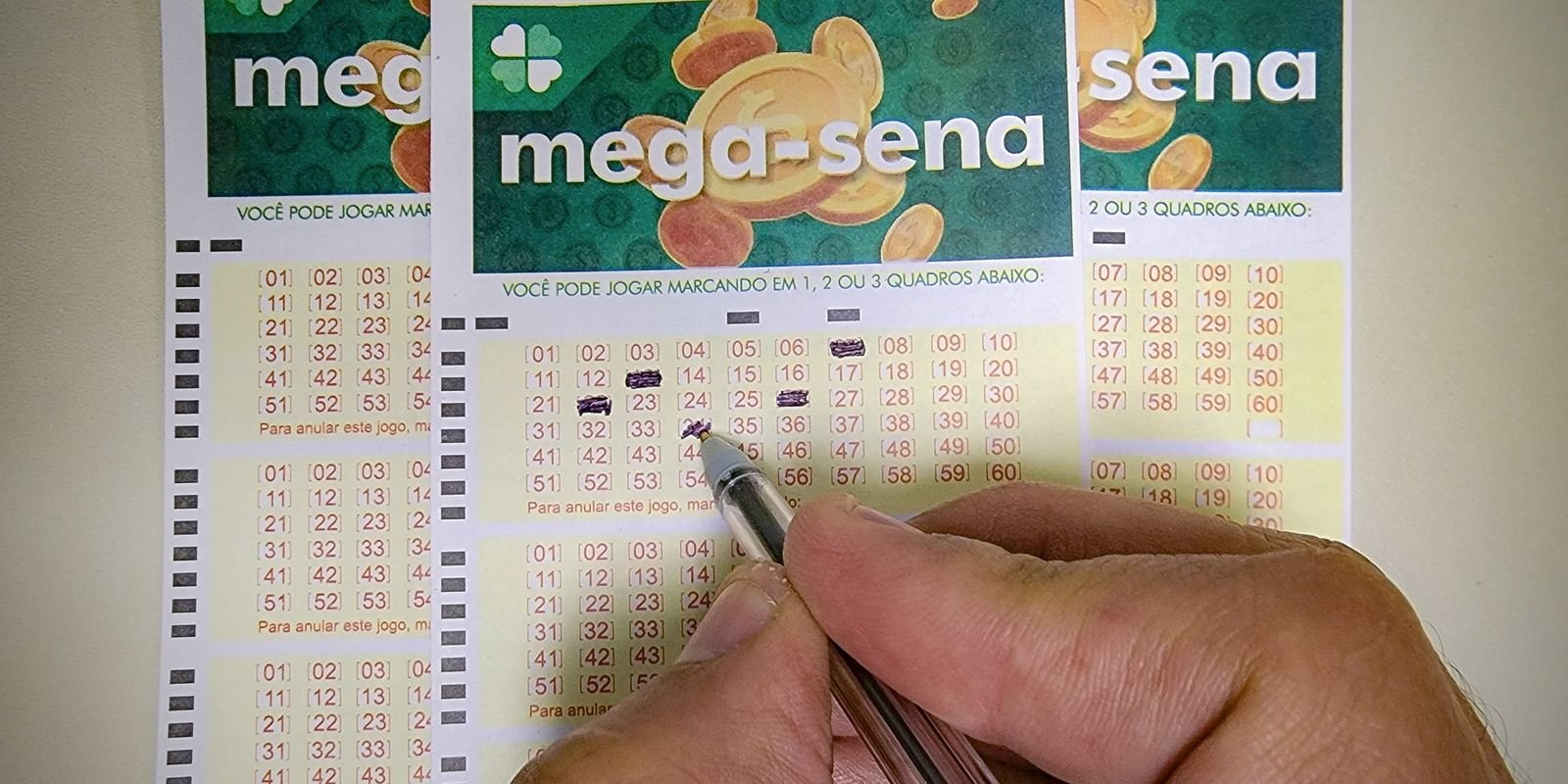 mega-sena-acumula-e-proximo-premio-e-estimado-em-r$-42-milhoes