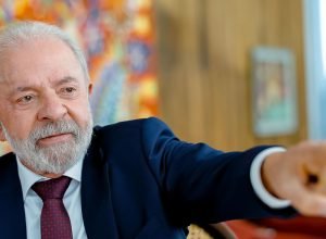 lula-manifesta-solidariedade-a-ministros-do-stf-apos-sancoes-dos-eua