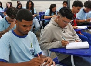 pe-de-meia:-nascidos-em-setembro-e-outubro-recebem-8a-parcela