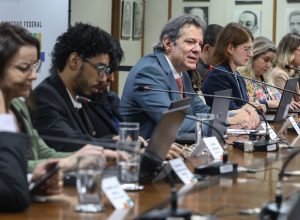 haddad:-governo-podera-promover-reformas-economicas-a-partir-de-2027