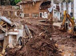 chuvas-em-minas:-bombeiros-buscam-a-ultima-vitima-desaparecida-em-uba