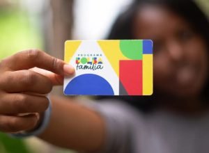 caixa-paga-bolsa-familia-a-beneficiarios-com-nis-de-final-7