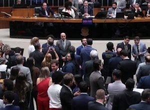 camara-aprova,-em-primeiro-turno,-pec-do-fim-da-escala-6×1