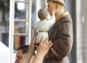 salvador-recebe-mostra-com-obras-inspiradas-na-devocao-a-santo-antonio