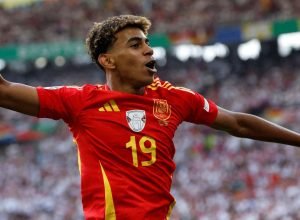 com-elenco-estelar,-espanha-encabeca-grupo-h-da-copa-do-mundo