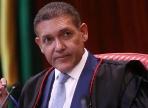 urna-eletronica-e-patrimonio-da-democracia,-diz-presidente-do-tse