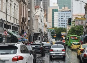 adesivo-eleitoral-pode-levar-a-perda-da-cobertura-de-seguro