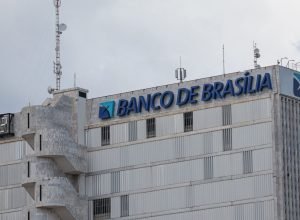 caso-master:-tcdf-bloqueia-ate-r$-2,7-bi-de-ex-dirigentes-do-brb
