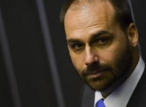 stf-condena-eduardo-bolsonaro-por-difamar-deputada-tabata-amaral