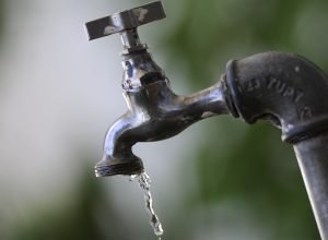 altas-temperaturas-elevam-consumo-de-agua-em-belo-horizonte